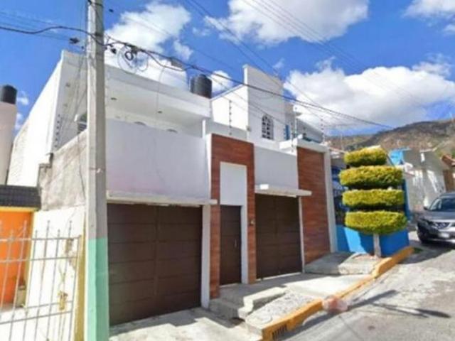 VENTA DE CASA EN LOMAS DE VISTA HERMOSA PACHUCA HIDALGO
