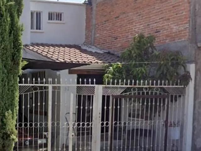 Venta de Casa en Lomas del Ajedrez, Aguascalientes Amplio Espacio Residencial