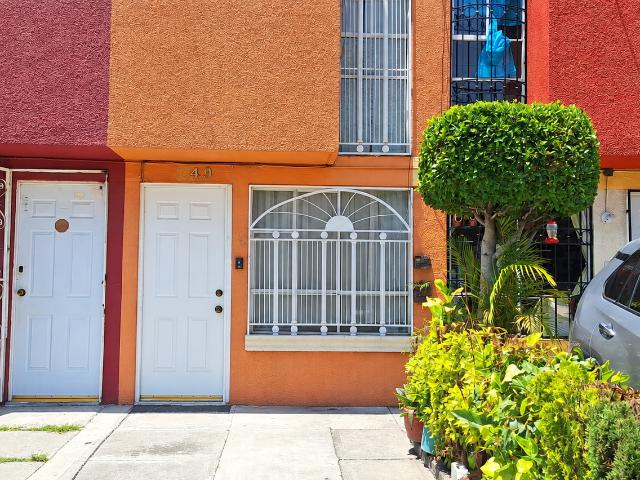 VENTA DE CASA EN LOS HEROES COACALCO