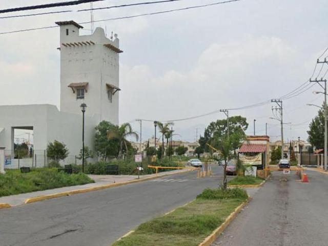 Venta de casa en Los Heroes Tecamac Mex