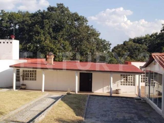 Venta de casa en Puebla, Haras del Bosque de 1,090 m2 de Terreno UN PISO