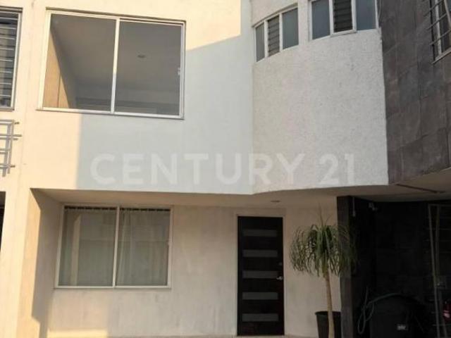 Venta de casa en Puebla, Santa Rosa Residencial Cuautlancingo