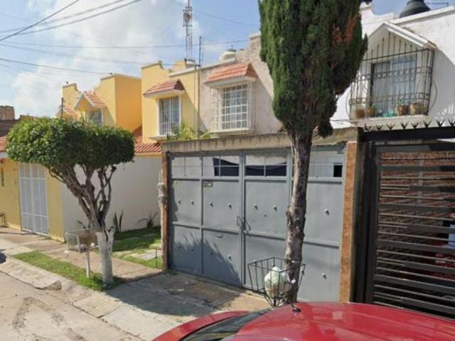 VENTA DE CASA EN PASEO DE LA CASTELLANA, LEON DE LOS ALDAMA, GUANAJUATO