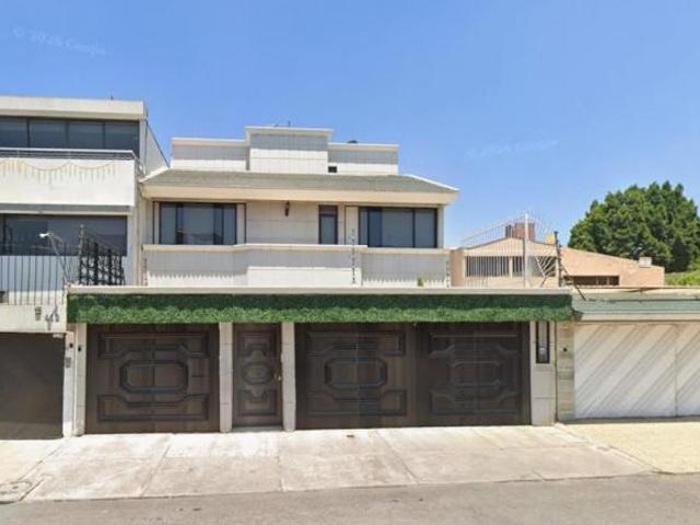 VENTA DE CASA EN PASEO DEL RIO PASEO DE TAXQUEÑA