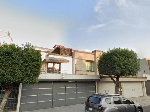 VENTA DE CASA EN PASEO DEL RIO PASEO DEL BOSQUE