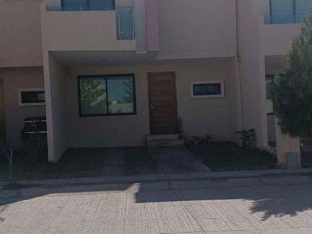 VENTA DE CASA EN PRIV MONTE BELLO ZACATECAS MONTE CALIZ 209