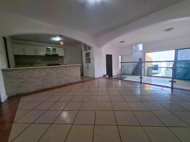 VENTA DE CASA EN PRIVADA EN LOMAS DE CORTES