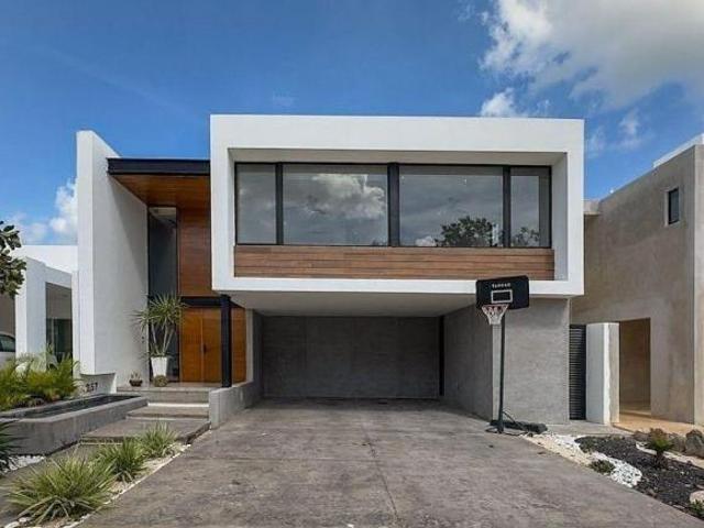 Venta de casa en privada Parque Natura