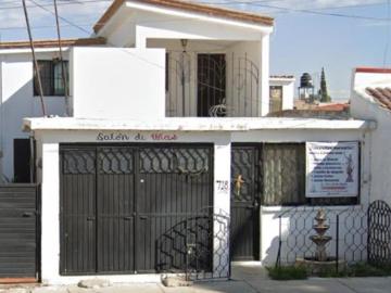 VENTA DE CASA EN PROL. CUAUHTEMOC FRACCIONAMIENTO HUIZACHE DURANGO, DURANGO