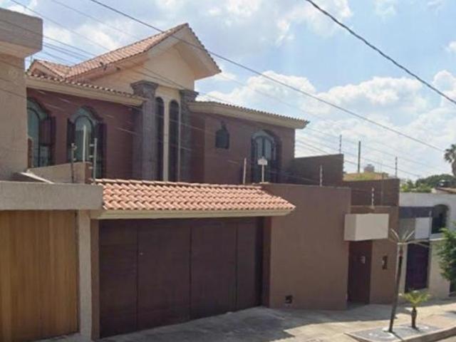 VENTA DE CASA EN PROVIDENCIA 2DA SECCIÓN GUADALAJARA JALISCO