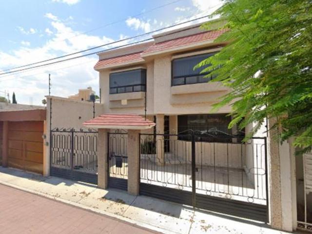 VENTA DE CASA EN QUERETARO CALESA C QUETZAL