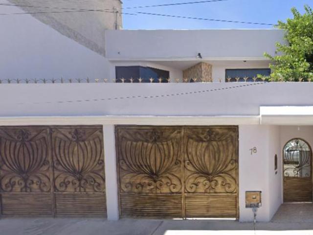 VENTA DE CASA EN QUERETARO NIÑOS HEROES C FERNANDO MONTES