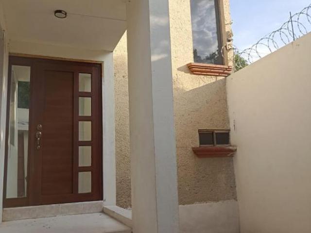 VENTA DE CASA EN QUINTAS DEL MARQUES, QUERETARO