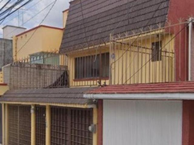 ¡VENTA DE CASA, EN RECUPERACION BANCARIA!