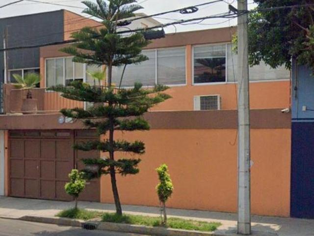 ¡VENTA DE CASA, EN RECUPERACION BANCARIA!