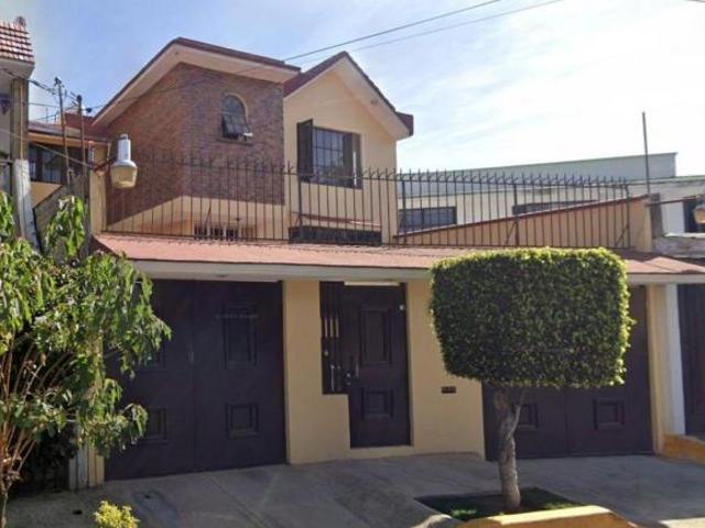 ¡VENTA DE CASA, EN RECUPERACION BANCARIA!