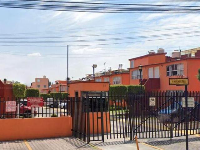 VENTA DE CASA EN RECUPERACION BANCARIA EN PASEO DE LOS AHUEHUETES