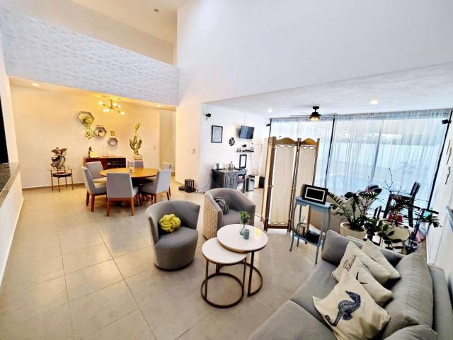 VENTA DE CASA EN RESIDENCIAL ALEZA CONKAL