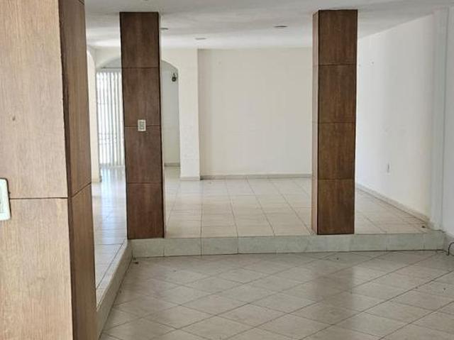 VENTA DE CASA EN RESIDENCIAL LA ESPERANZA EN ZINACANTEPEC