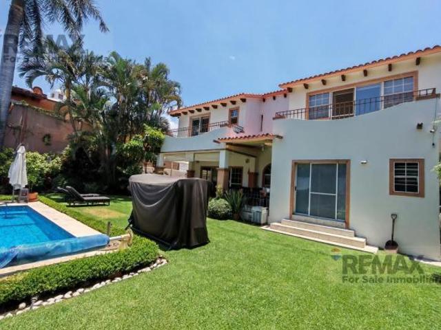 Venta de casa en Residencial Sumiya, Jiutepec, Morelos…Clave 6241