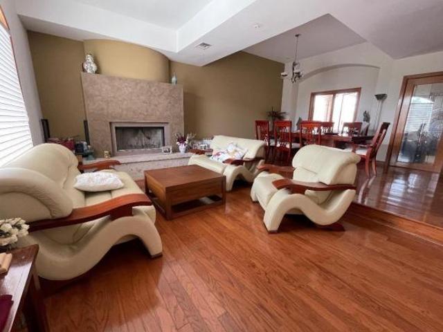 Venta de casa en Residencial San Francisco con vista al campo de golf