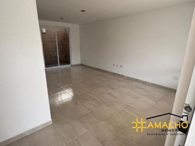 VENTA DE CASA EN RESIDENCIAL SECOYA