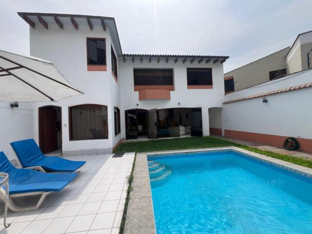 Venta De Casa En Rinconada Del Lago En La Molina
