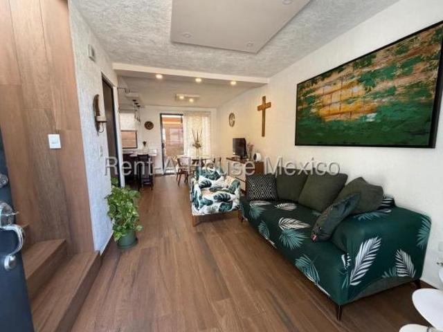 Venta de casa en Rincones del Marques