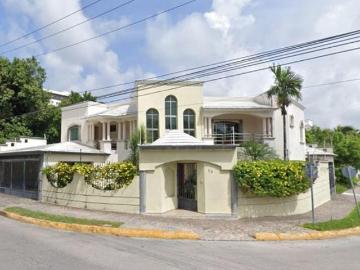 VENTA DE CASA EN SUPERMANZANA 11, CANCUN, QUINTANA ROO