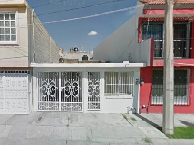 Venta de Casa en Salamanca con Accesibilidad y Espacios Amplios
