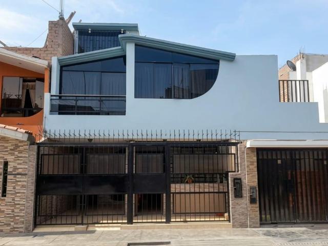Venta de casa en san diego s.m.p