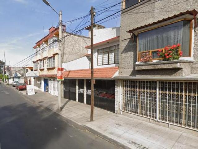 VENTA DE CASA EN SAN JUAN DE ARAGON