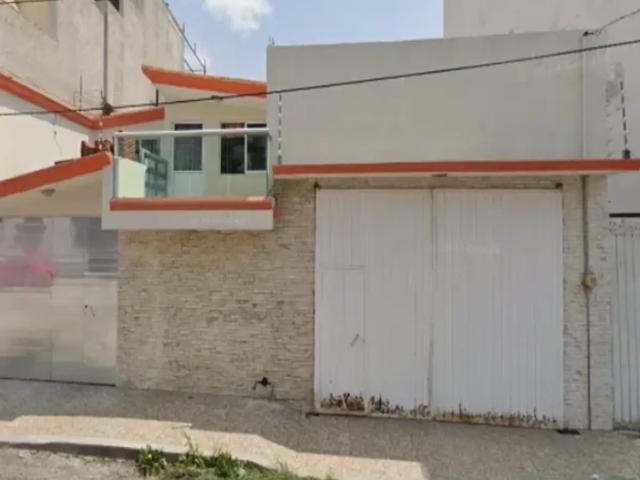 Venta de Casa en San Martín Texmelucan con 4 recámaras y cocina integral