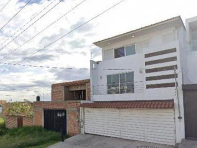 VENTA DE CASA EN SAN PEDRO TLAQUEPAQUE JALISCO EL TAPATIO BATALLA DE ZACATECAS