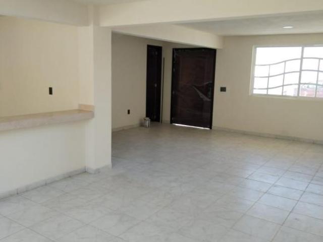 Venta de Casa en Tulancingo, 200 mts de terreno Fracc Residencial