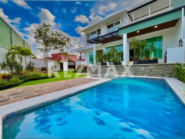 Venta de casa en Tzompantle, Cuernavaca, Morelos. Clave 5864