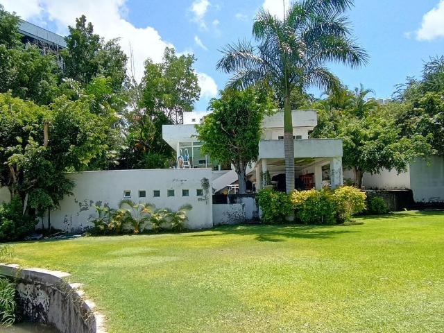 Venta de casa en Tequesquitengo con acceso al lago. Clave 5888