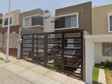 VENTA DE CASA EN TERRAALTA SAN PEDRO TLAQUEPAQUE JALISCO