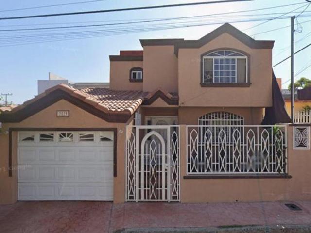 VENTA DE CASA EN TIJUANA BAJA CALIFORNIA NORTE A METROS DE LA PLAYA A EXCELENTE PRECIO PROMOCION!