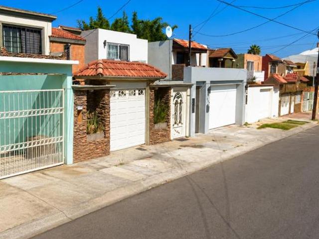 VENTA DE CASA EN TIJUANA DE LA COLONIA PLAYAS DE TIJUANA