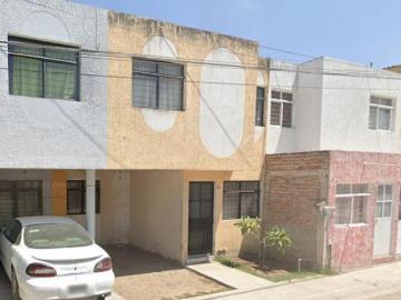VENTA DE CASA EN TLAQUEPAQUE JALISCO