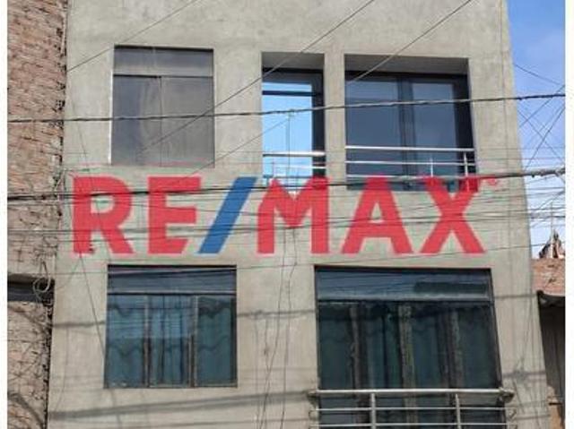 Venta De Casa En Urb. Chicago