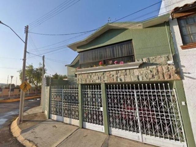 VENTA DE CASA EN VALLE DE SAN JAVIER PACHUCA DE SOTO HIDALGO