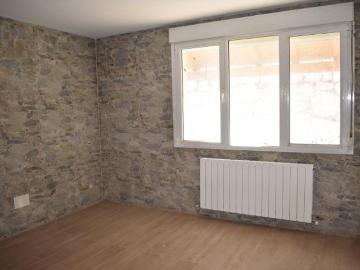 Venta de casa en Valle de Valdebezana Burgos