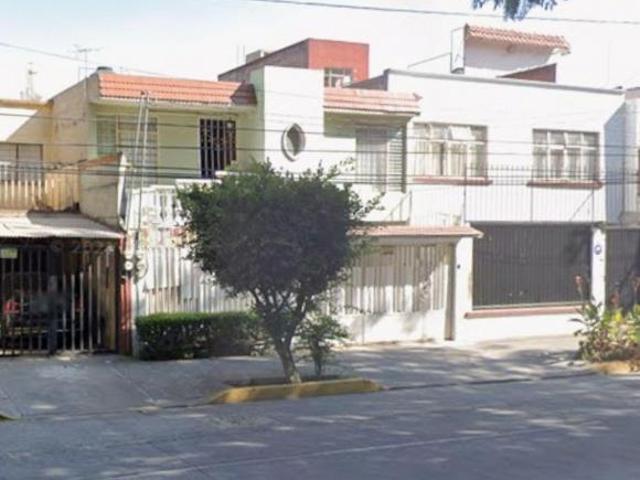 VENTA DE CASA EN VENUSTIANO CARRANZA COL JARDIN BALBUENA