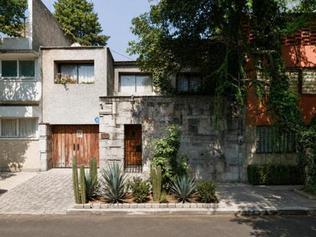 VENTA DE CASA EN COL DEL CARMEN COYOACAN CIUDAD DE MEXICO