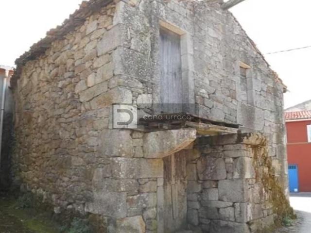 VENTA DE CASA EN VILAR DE CERREDA