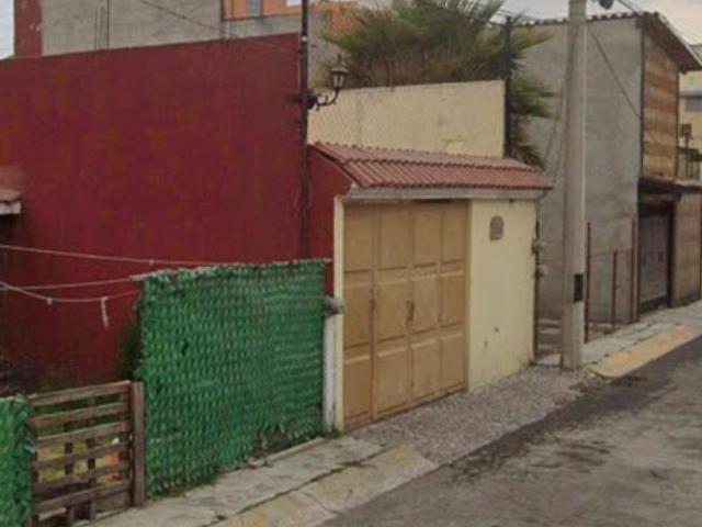 VENTA DE CASA EN VILLAS SATIN, TOLUCA, EDOMEX