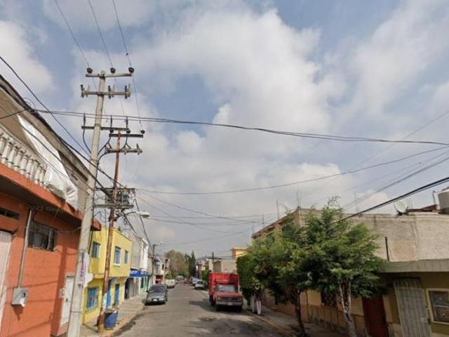 VENTA DE CASA EN VIVEROS XALOSTOC ECATEPEC DE MORELOS EDO MEX
