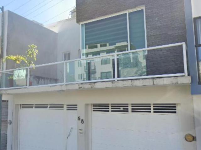 VENTA DE CASA EN XALAPA VERACRUZ REALL DEL BOSQUE